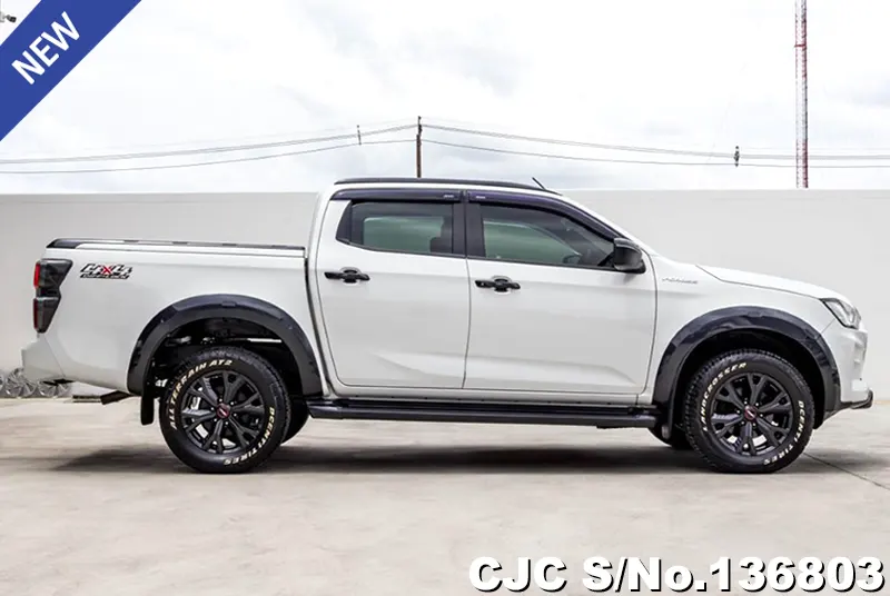 Isuzu D-Max in White for Sale Image 6