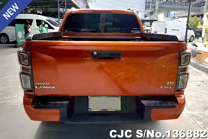 Isuzu D-Max in Orange for Sale Image 5