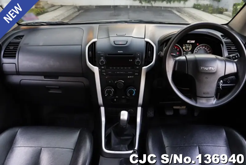 Isuzu D-Max in Gray for Sale Image 5