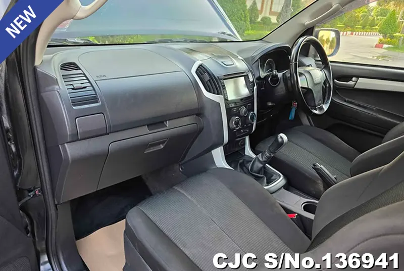 Isuzu D-Max in Black for Sale Image 9