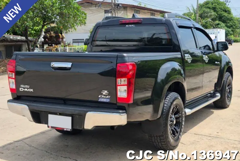 Isuzu D-Max in Black for Sale Image 1