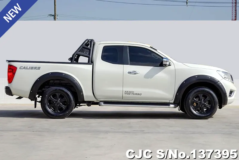 Nissan Navara in White for Sale Image 6
