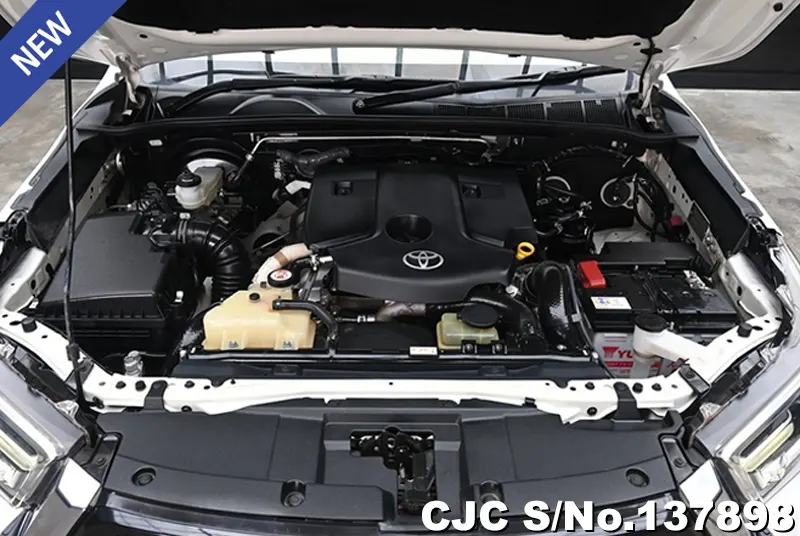 Toyota Hilux in White for Sale Image 15