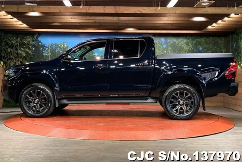 Toyota Hilux in Black for Sale Image 7