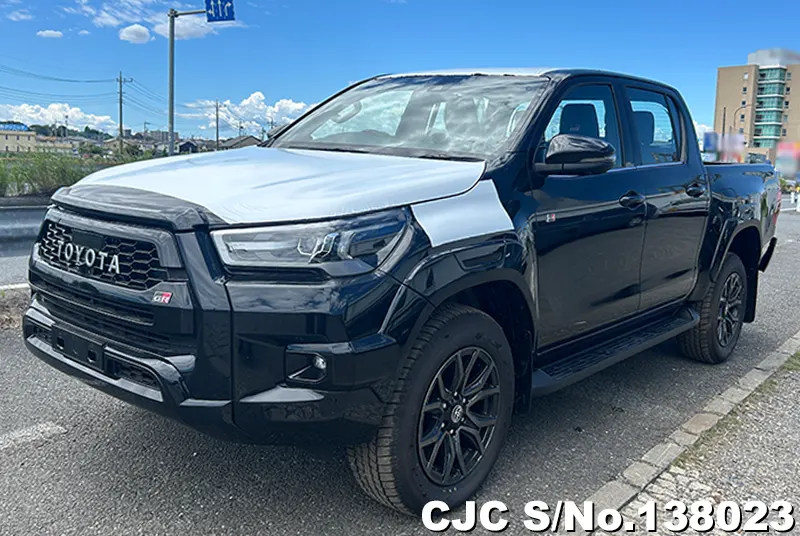 Toyota Hilux in Black for Sale Image 3