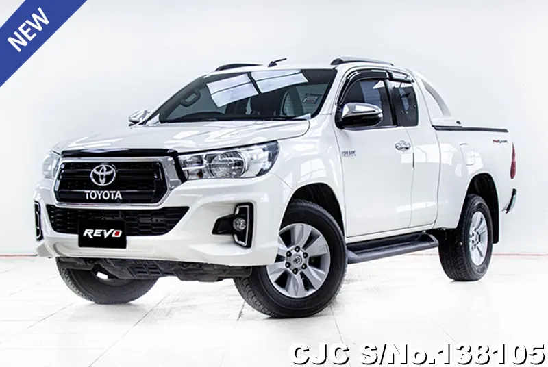 Toyota Hilux in White for Sale Image 0