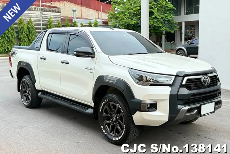 Toyota Hilux in White for Sale Image 0
