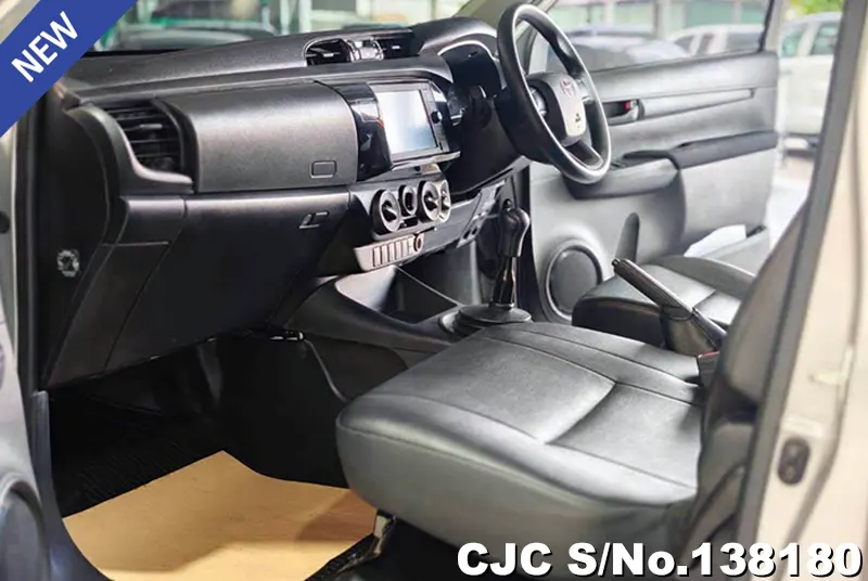Toyota Hilux in Silver for Sale Image 9