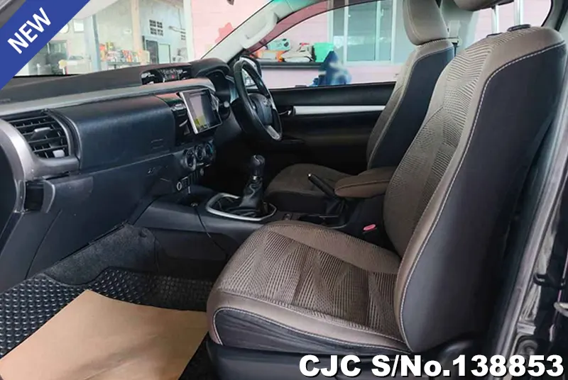 Toyota Hilux in Black for Sale Image 9