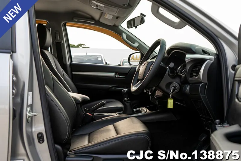 Toyota Hilux in Silver for Sale Image 10