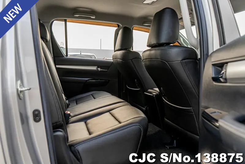 Toyota Hilux in Silver for Sale Image 12