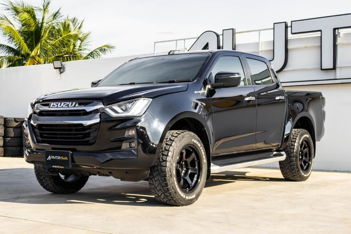 Isuzu D-Max in Black for Sale Image 10