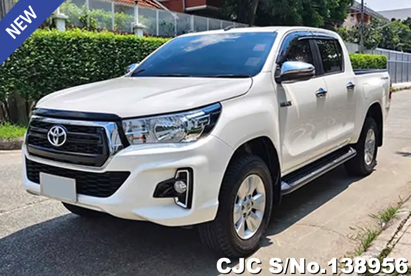 Toyota Hilux in White for Sale Image 3