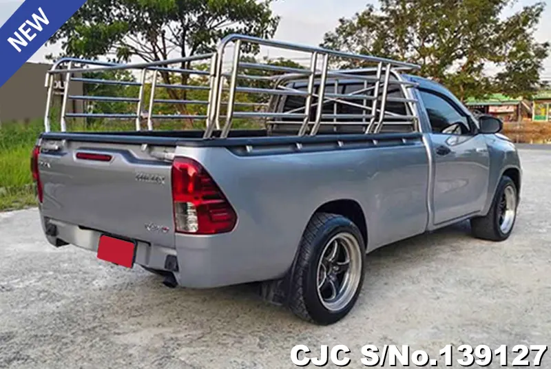 Toyota Hilux in Gray for Sale Image 2