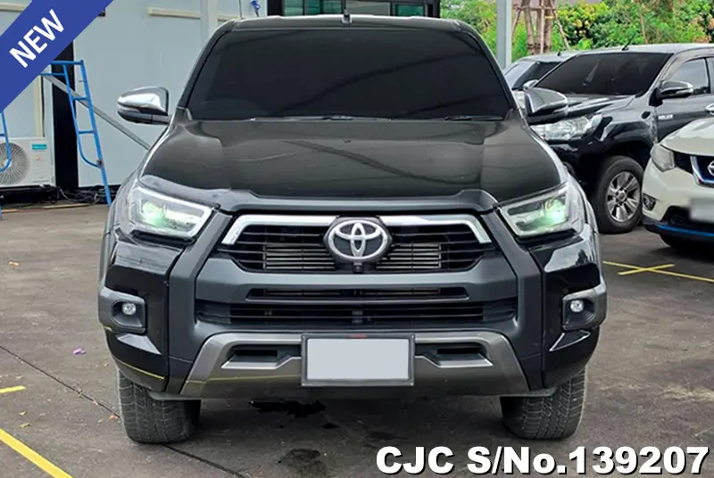 Toyota Hilux in Black for Sale Image 4