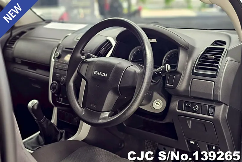 Isuzu D-Max in Black for Sale Image 7