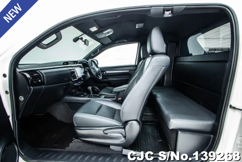 Toyota Hilux in White for Sale Image 7