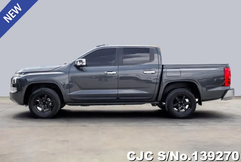 Mitsubishi Triton in Gray for Sale Image 4