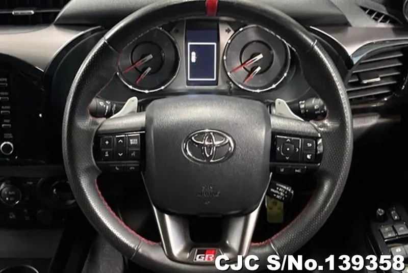 Toyota Hilux in White for Sale Image 6
